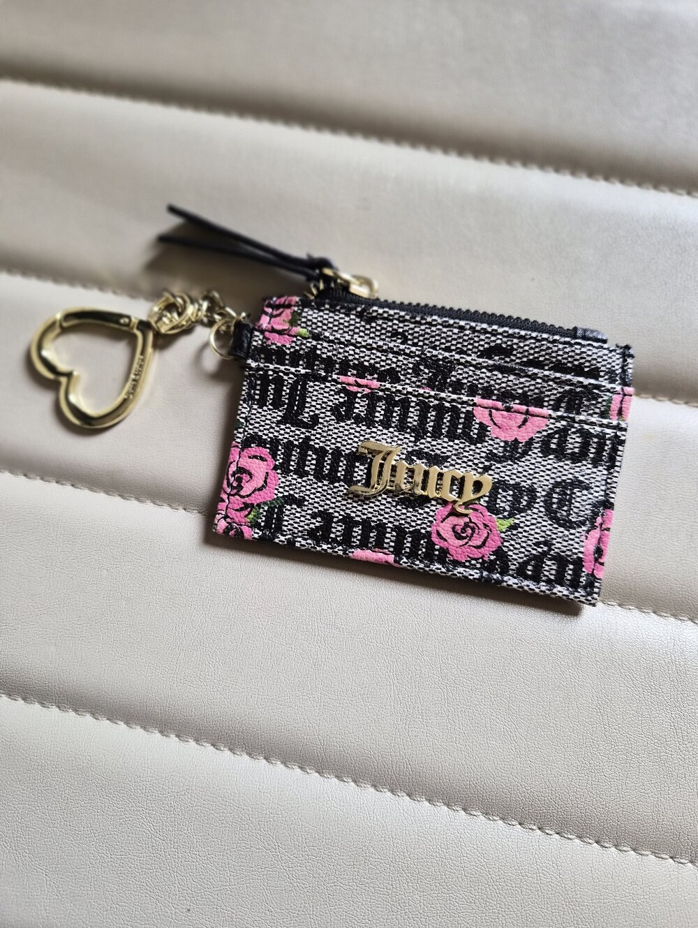 Juicy Couture Black Wallet Pink Rose Card Holder with Gold Heart Charm